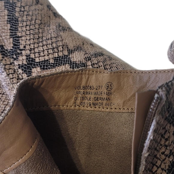 Very G Taupe sneak print Ankle Booties Shoes 9 - Picture 6 of 9